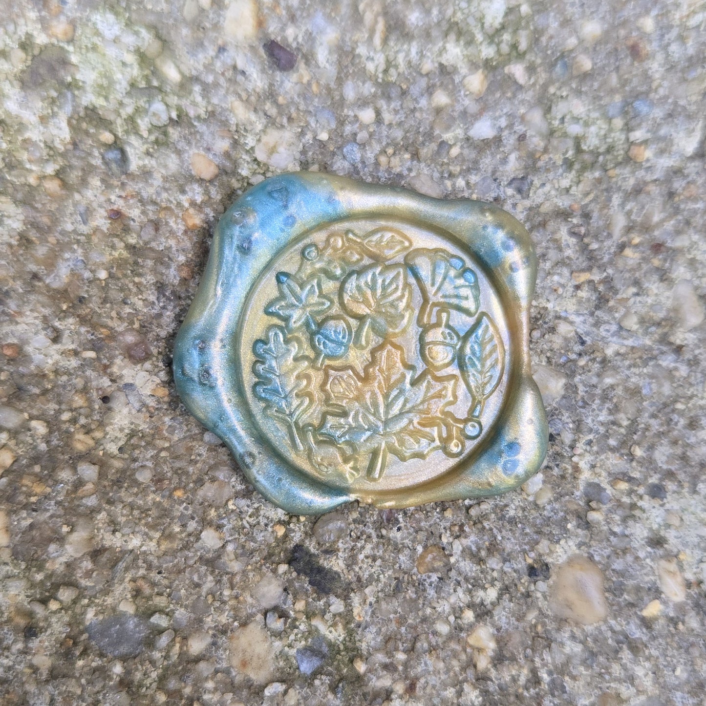 Wax Seal Decoration - Autumn Leaves (Surprise Color)
